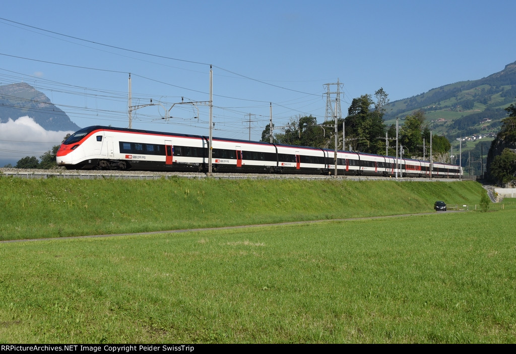 SBB pax trains, part one: long distance EMU single deck train